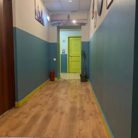 Rix Hostel *